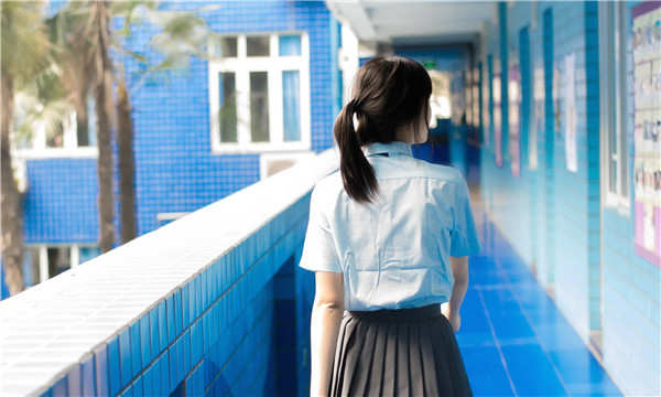 新华如何找到一个可以帮助我生孩子的女人？